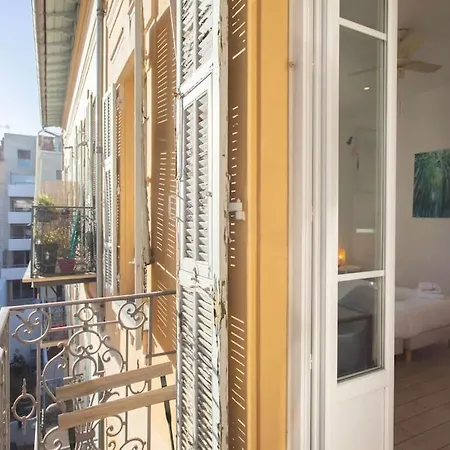 #21 2 Bdr Balconies 10 Mins Walk To Sea 5mins To Tram * Niza