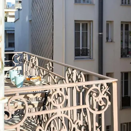 #21 2 Bdr Balconies 10 Mins Walk To Sea 5mins To Tram Apartamento *