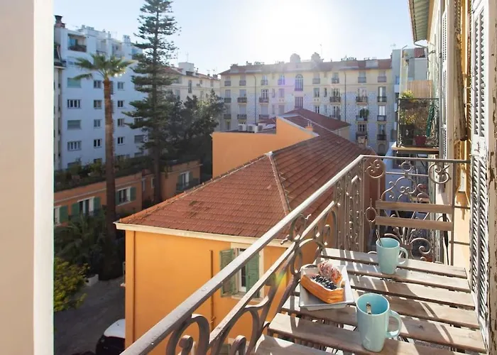 아파트 #21 2 Bdr Balconies 10 Mins Walk To Sea 5mins To Tram *